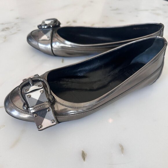 Burberry Metallic Flats with Buckle - Picture 2 of 5